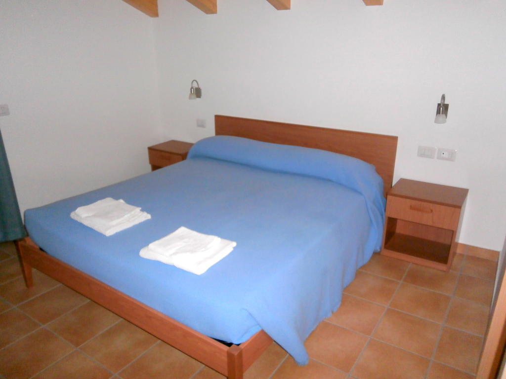 カステッロ・テジーノ Ai Vecchi Molini Bed & Breakfast 部屋 写真