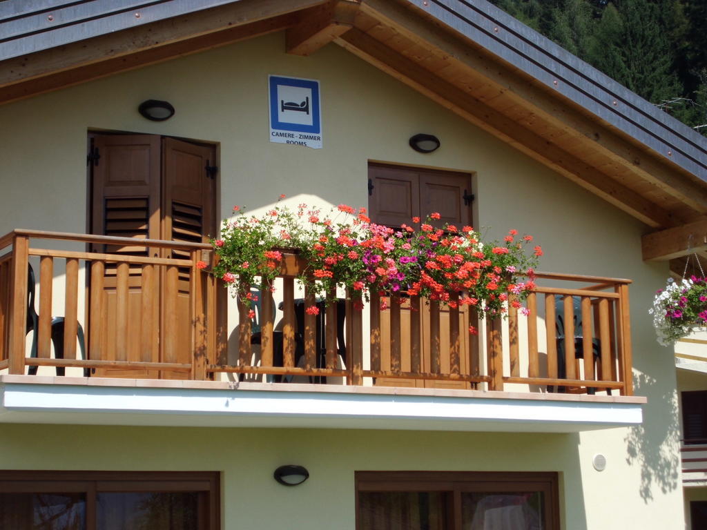 カステッロ・テジーノ Ai Vecchi Molini Bed & Breakfast エクステリア 写真